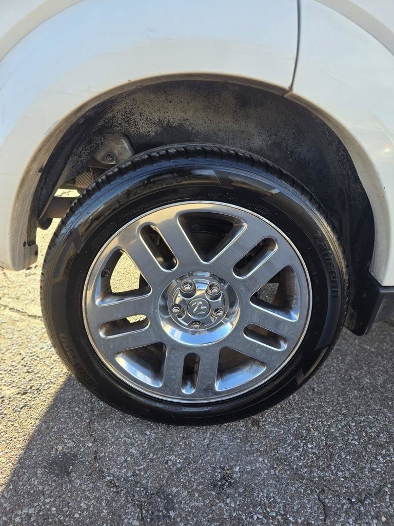 Used 2008 Dodge Nitro SLT RWD image 16