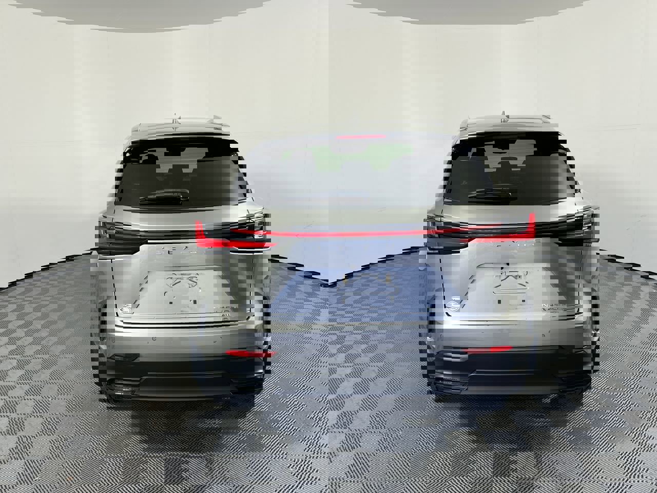 Used 2023 Lexus NX 450h+ AWD w/ Vision Package image 4