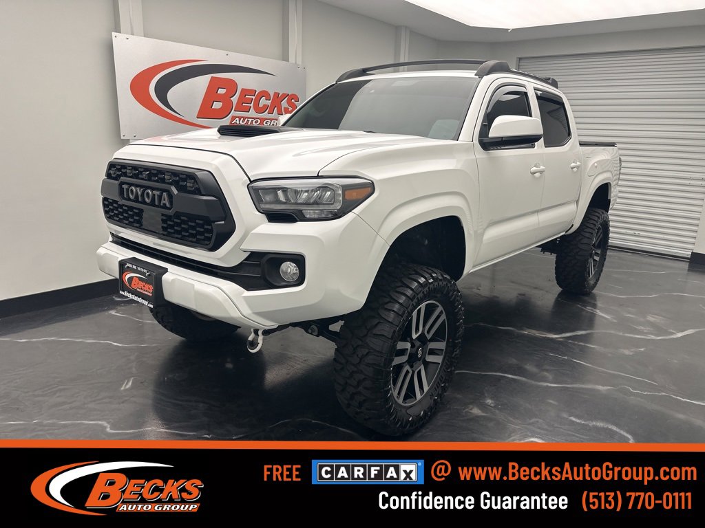 Used 2022 Toyota Tacoma SR image 1