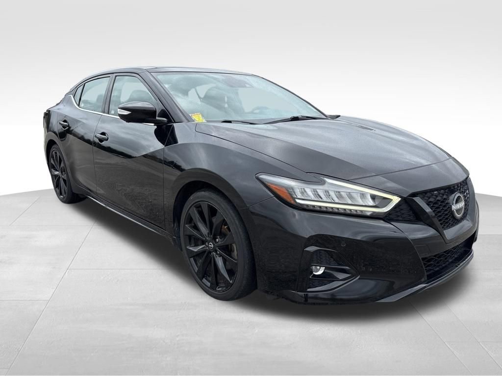 Used 2023 Nissan Maxima SR w/ Sport Mat Group image 3