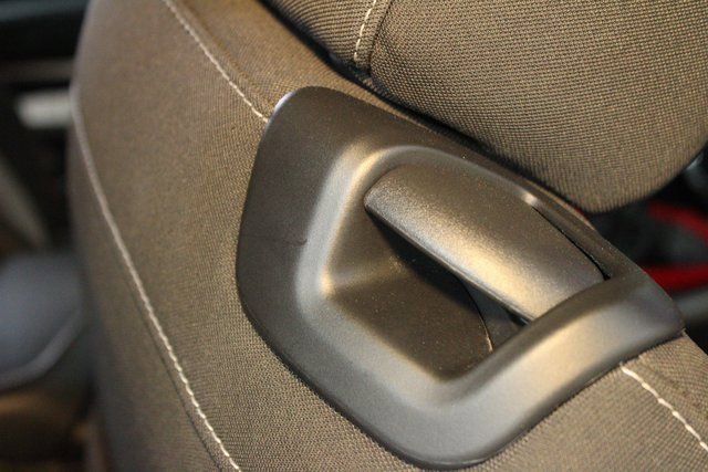 Used 2019 Chevrolet Camaro LS RWD image 9