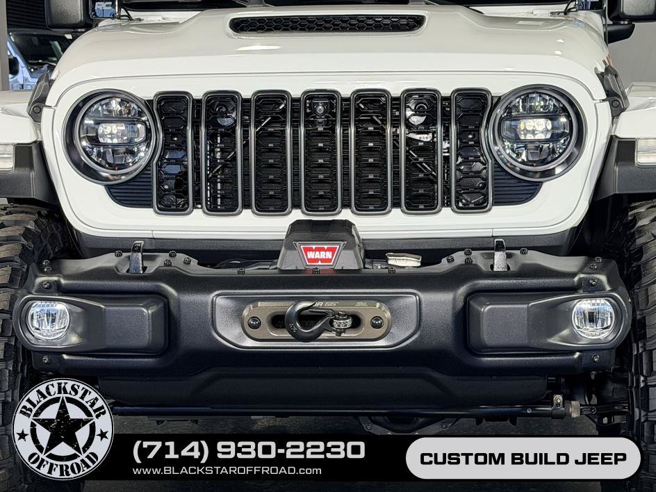Used 2023 Jeep Gladiator Mojave w/ LED Lighting Group AWD/4WD image 4