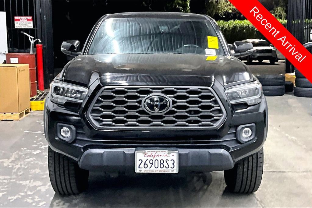 Used 2023 Toyota Tacoma TRD Off-Road image 2