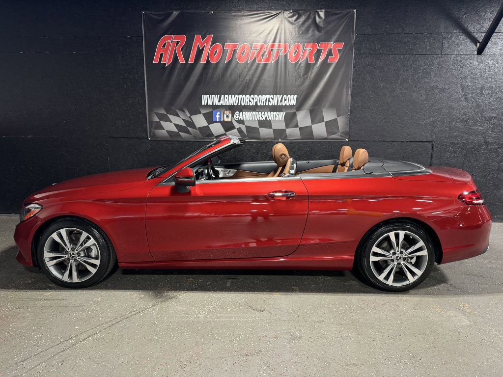 Used 2019 Mercedes-Benz C 300 4MATIC Cabriolet image 2