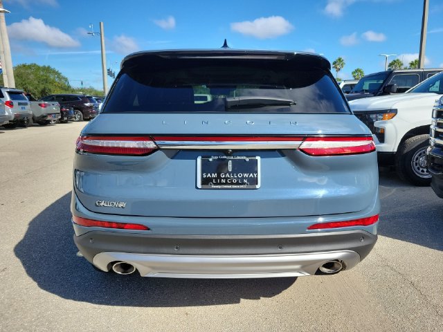Used 2023 Lincoln Corsair Reserve w/ Equipment Group 201A FWD image 5