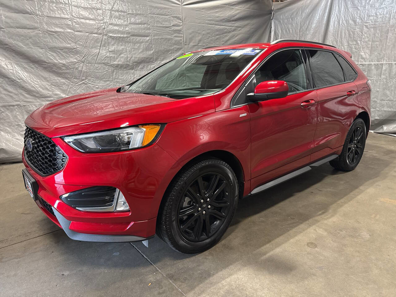 Used 2023 Ford Edge ST-Line image 3