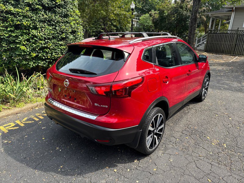 Used 2018 Nissan Rogue Sport SL AWD/4WD image 4