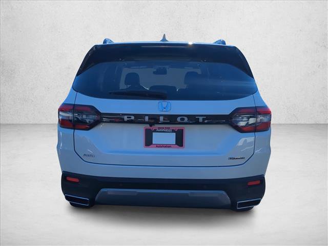 New 2026 Honda Pilot Touring image 8