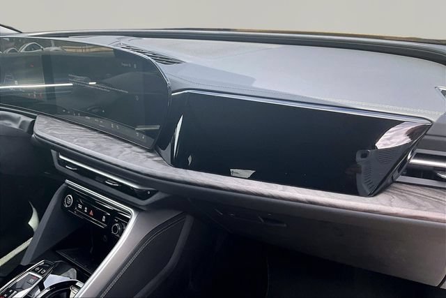 Used 2025 Audi Q5 Premium Plus w/ Premium Plus AWD/4WD image 16
