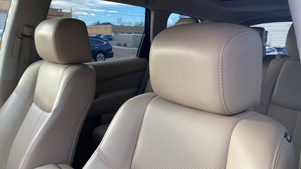 Used 2019 Nissan Pathfinder Platinum image 20