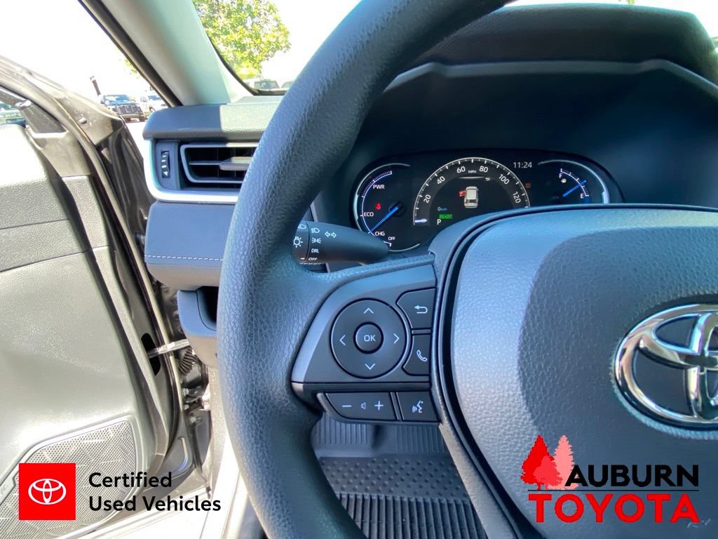 Certified 2025 Toyota RAV4 LE AWD/4WD image 36