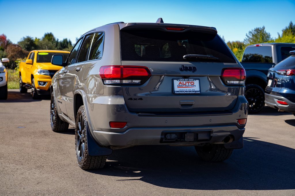 Used 2021 Jeep Grand Cherokee Laredo X image 12