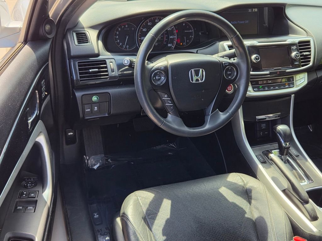 Used 2015 Honda Accord EX-L image 12