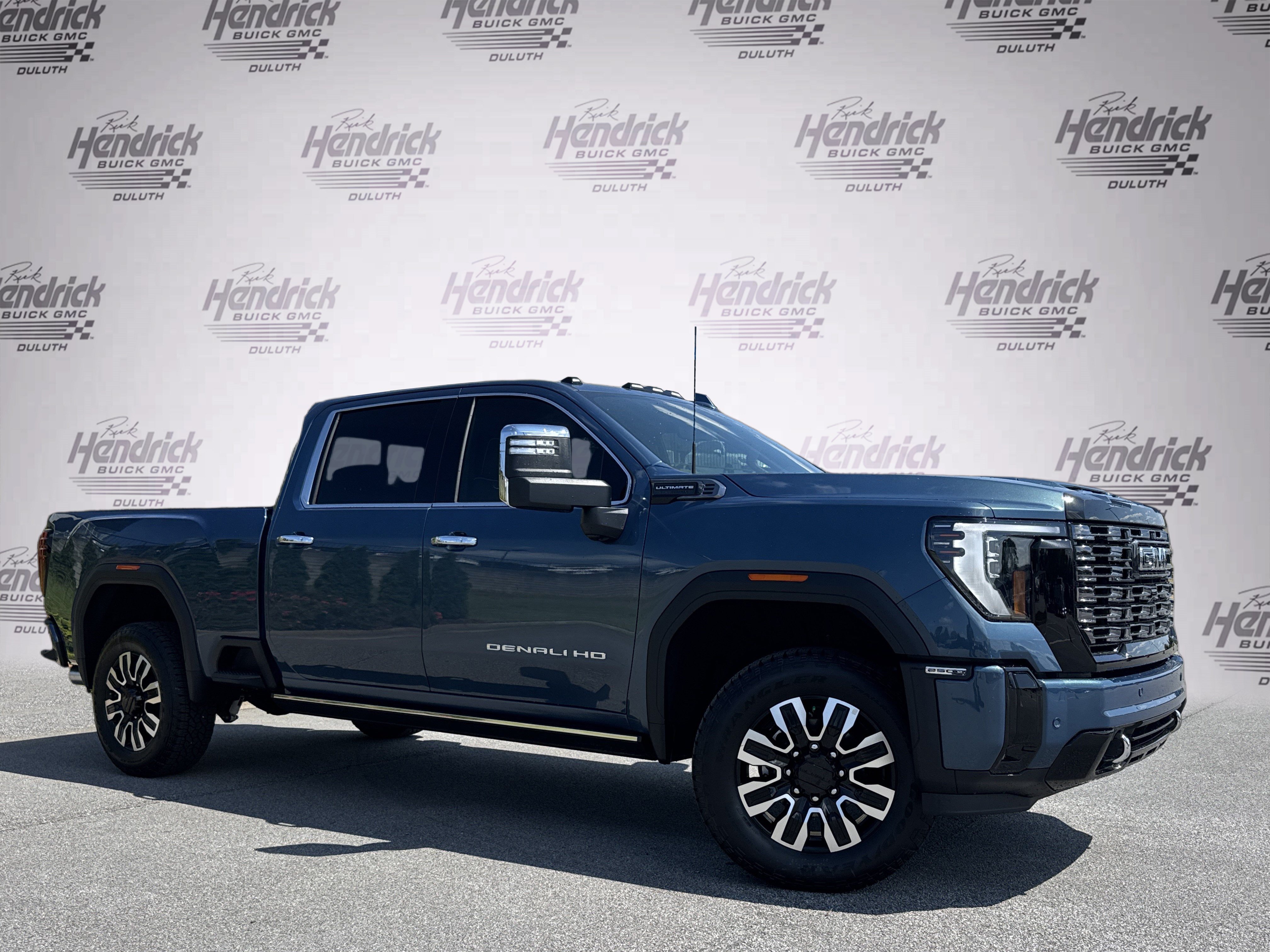 New 2026 GMC Sierra 2500 Denali Ultimate AWD/4WD image 2