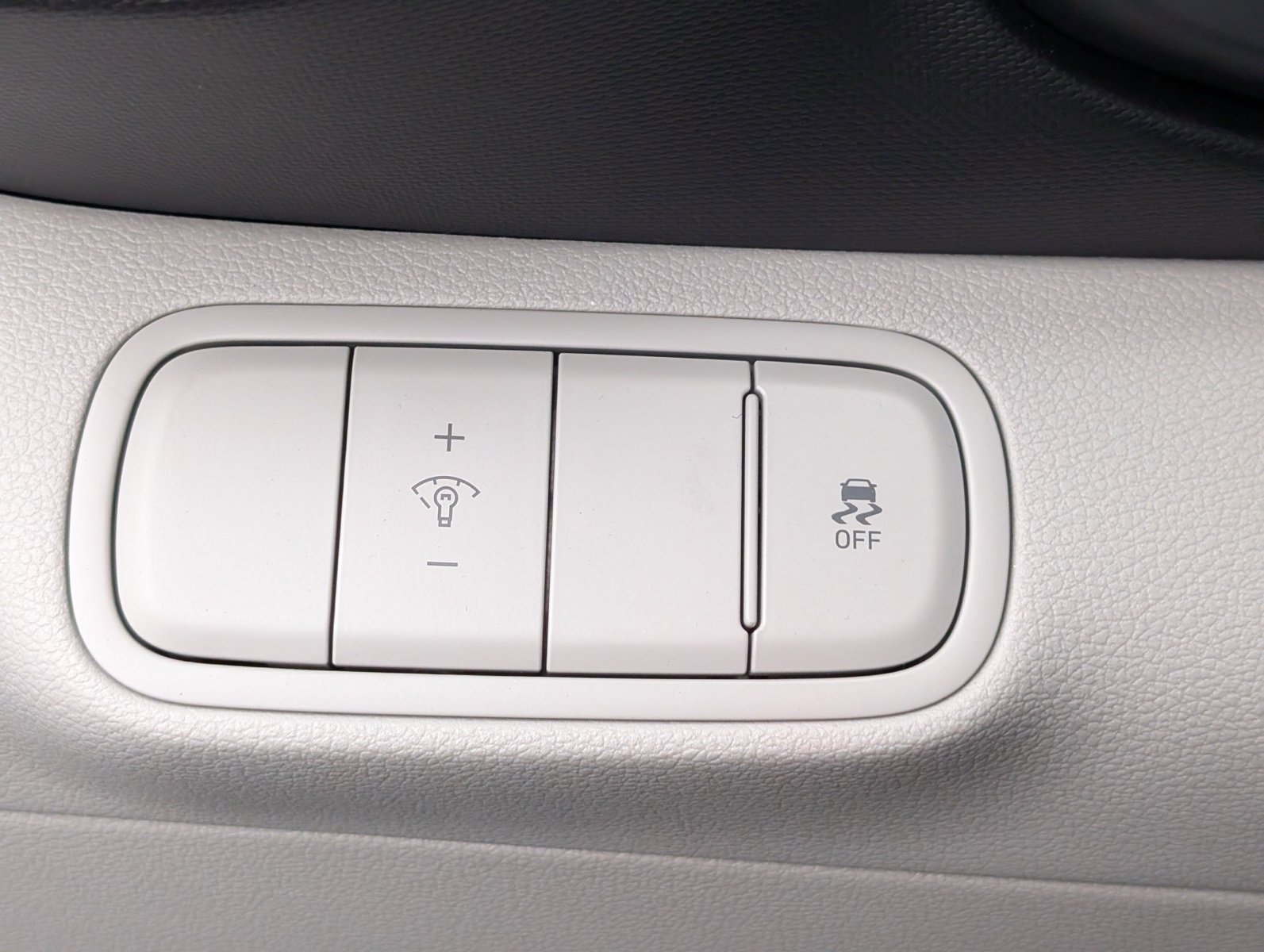 New 2026 Hyundai Venue SEL FWD image 16