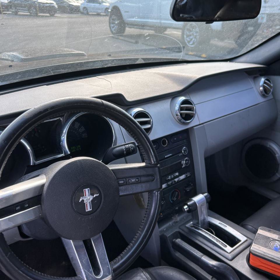 Used 2009 Ford Mustang GT RWD image 12