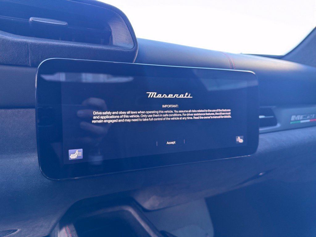 Used 2022 Maserati MC20 Coupe RWD image 19