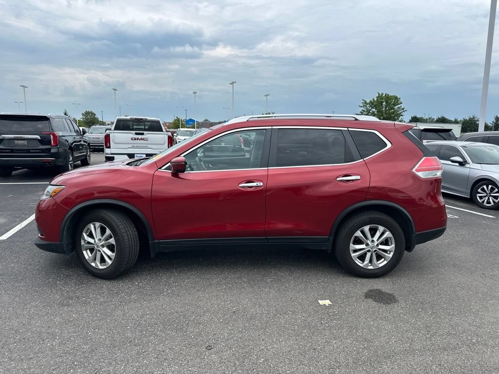 Used 2016 Nissan Rogue SV FWD image 6