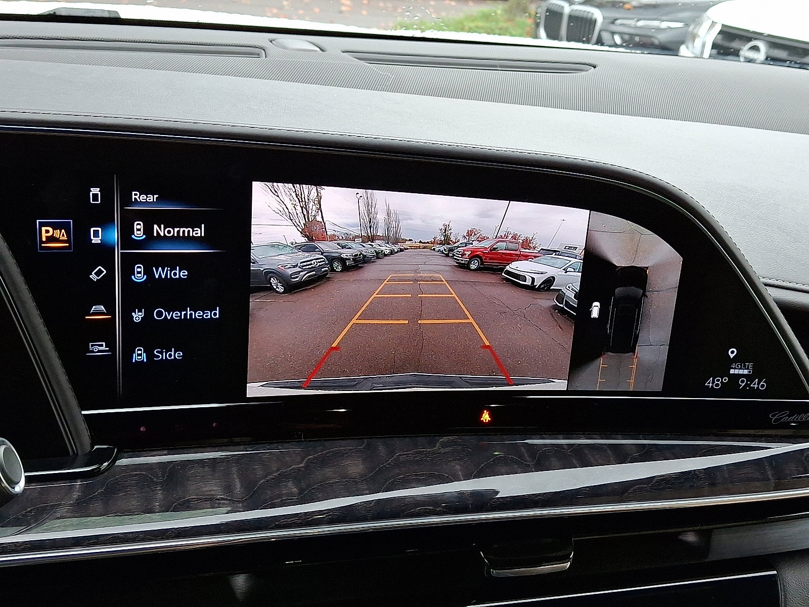 Used 2021 Cadillac Escalade Premium Luxury w/ LPO, Illumination Package image 19