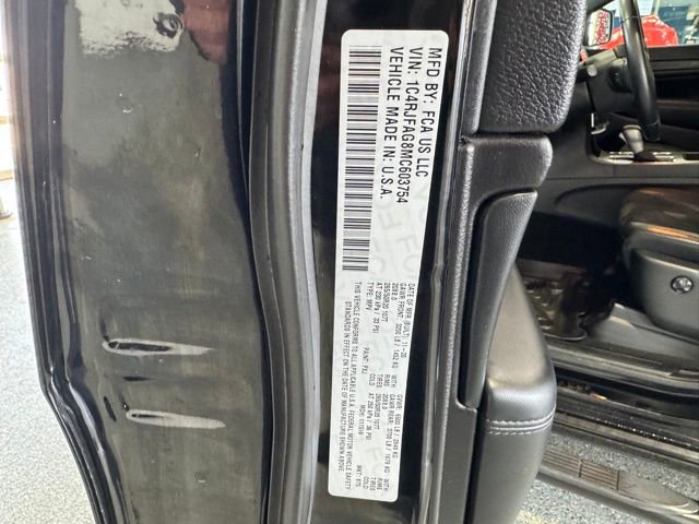 Used 2021 Jeep Grand Cherokee Laredo X image 27