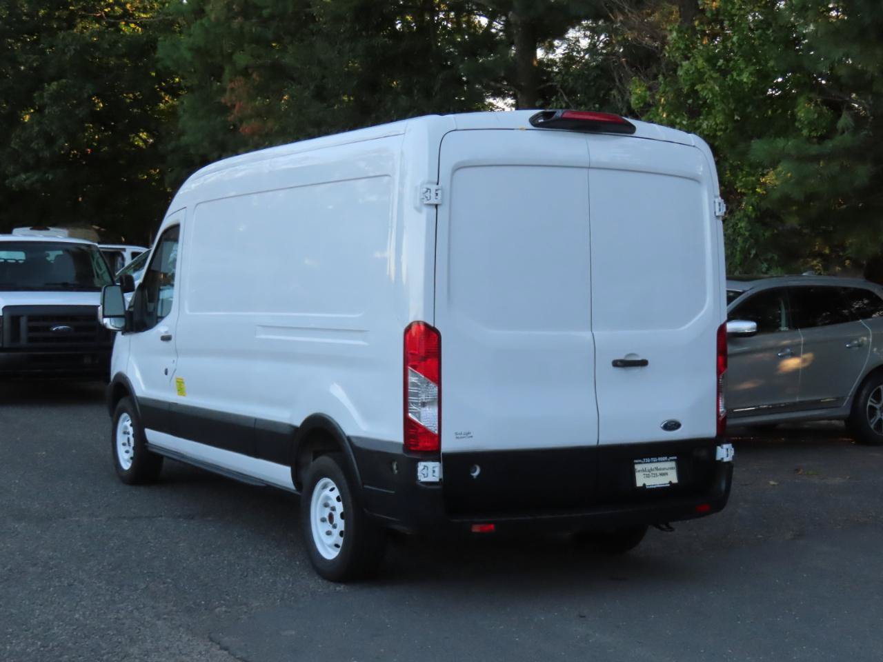 Used 2019 Ford Transit 150 148 Medium Roof RWD image 5