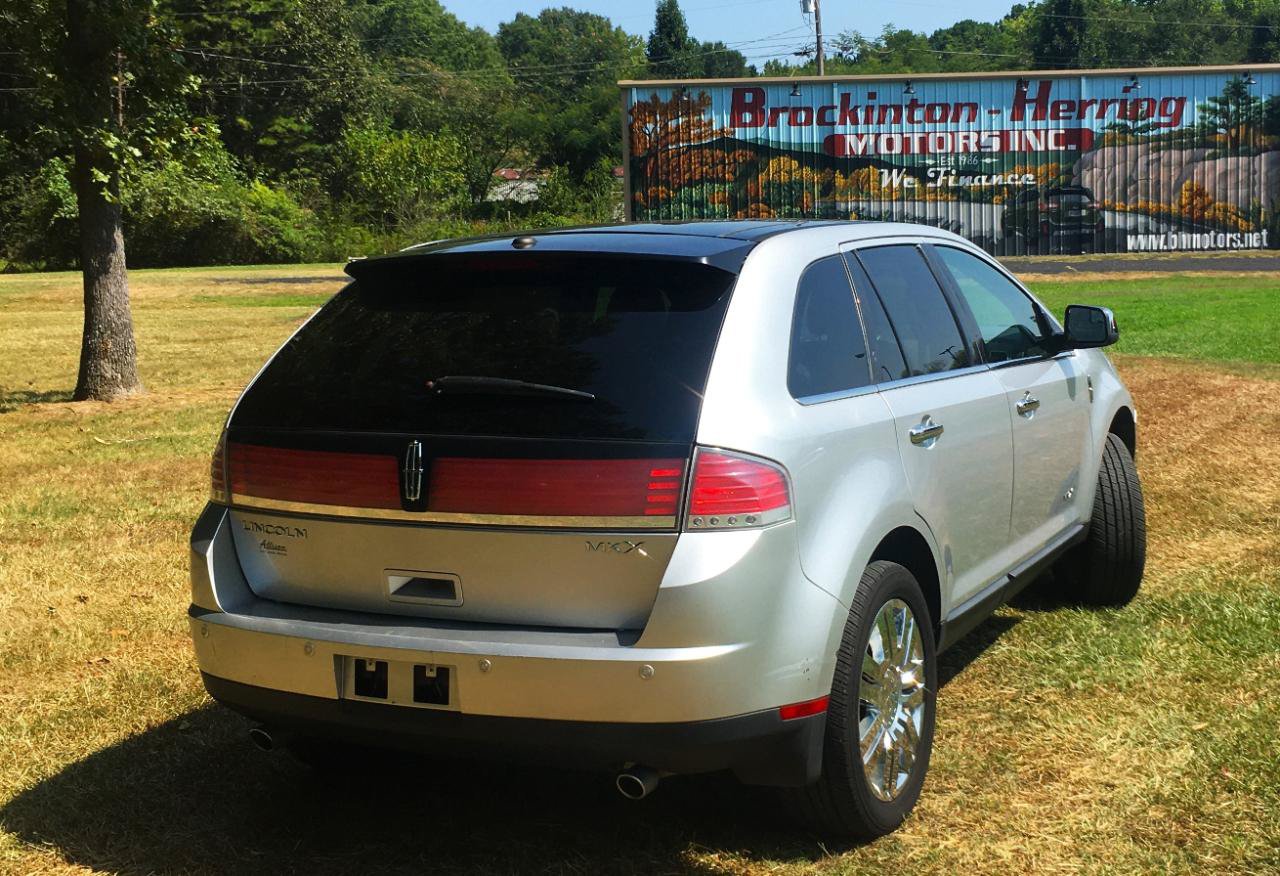 Used 2010 Lincoln MKX 2WD image 5