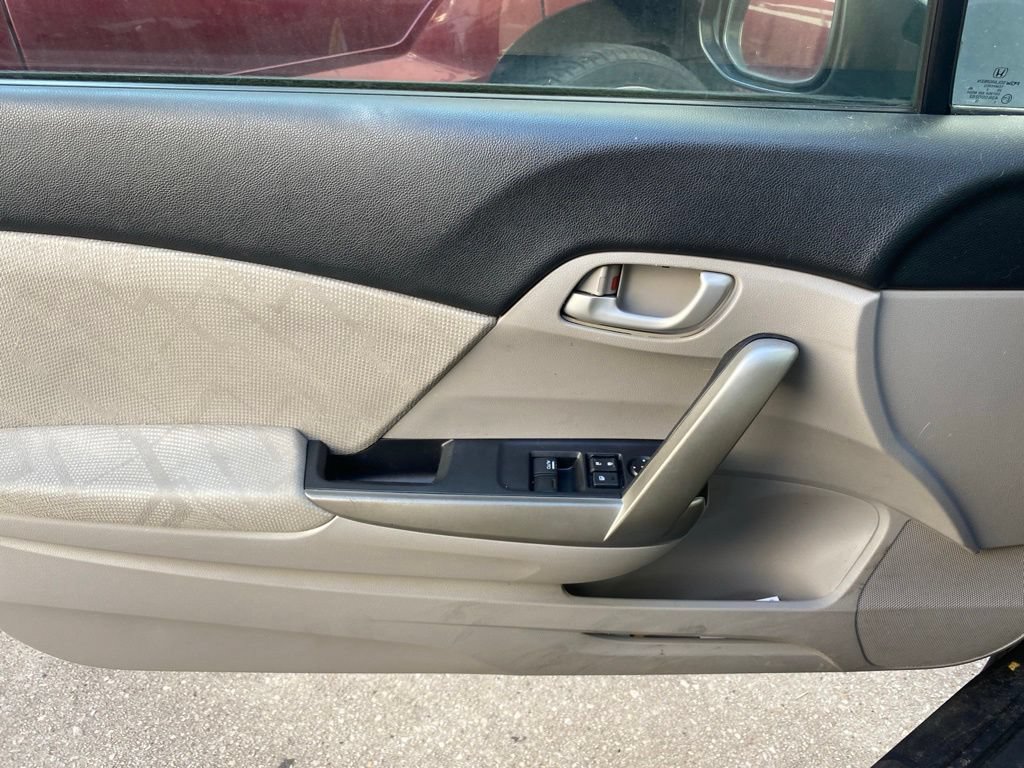 Used 2013 Honda Civic LX image 5