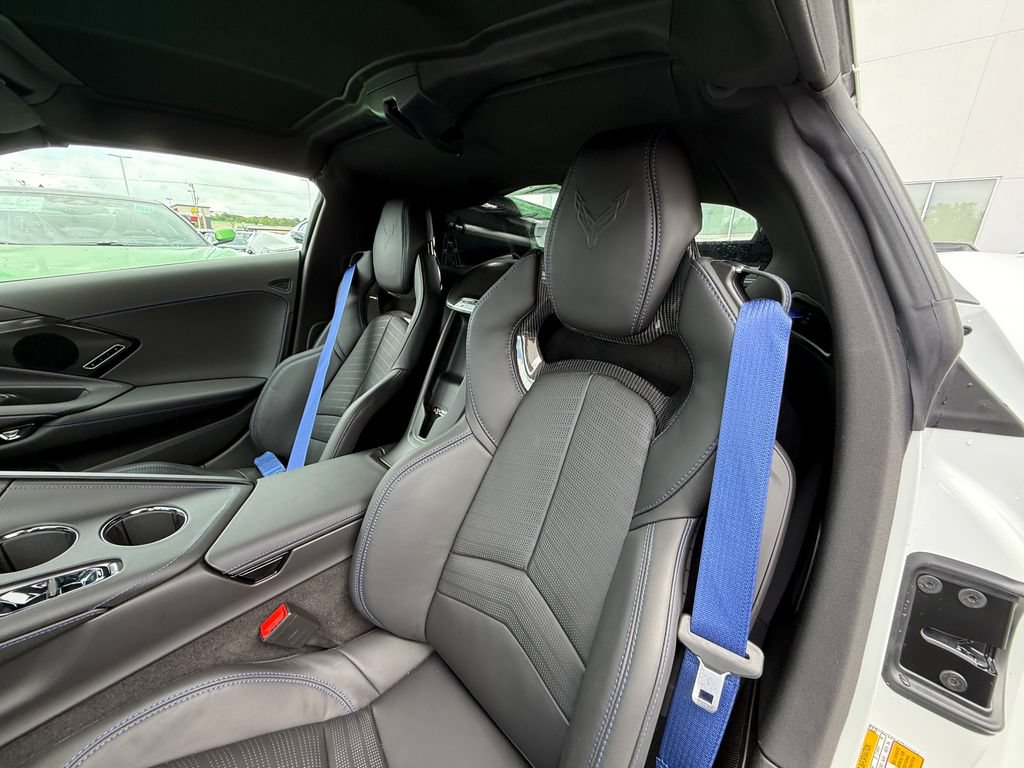 New 2026 Chevrolet Corvette E-Ray w/ Stealth Interior Trim Package AWD/4WD video 2