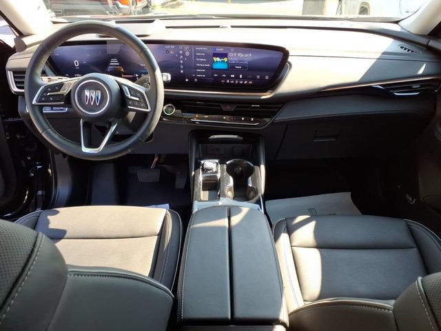 Used 2024 Buick Envision Avenir AWD/4WD image 7