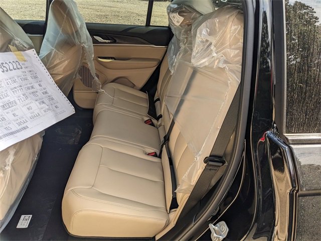 New 2025 Jeep Grand Cherokee Limited image 10