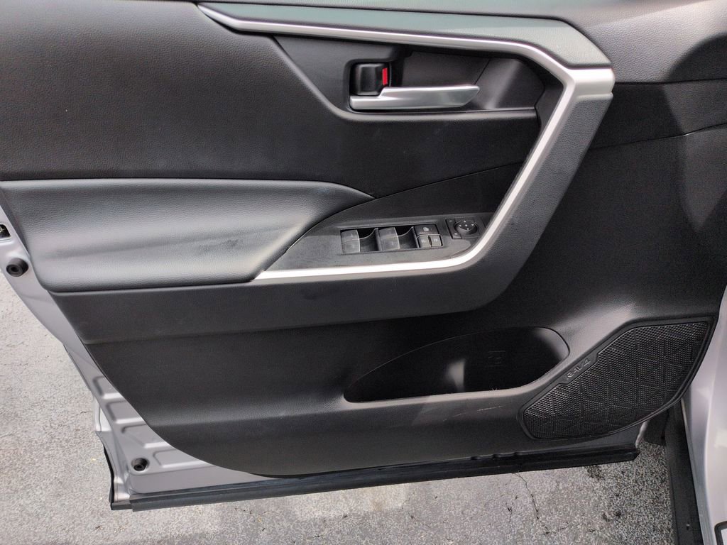 Certified 2023 Toyota RAV4 XLE AWD/4WD image 10