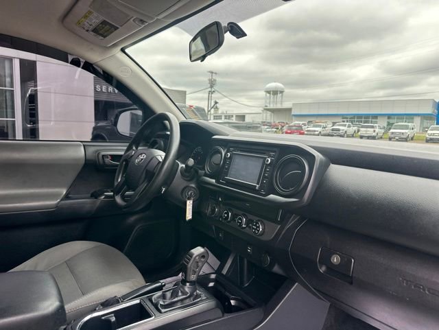 Used 2017 Toyota Tacoma SR w/ Tow Package AWD/4WD image 11