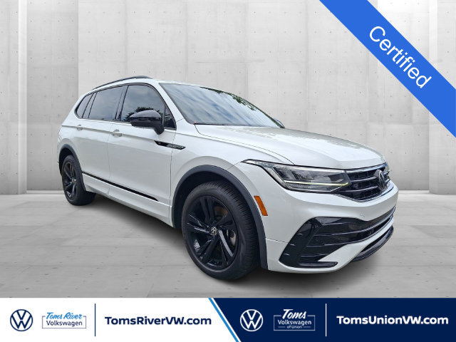 Certified 2023 Volkswagen Tiguan SE R-Line
