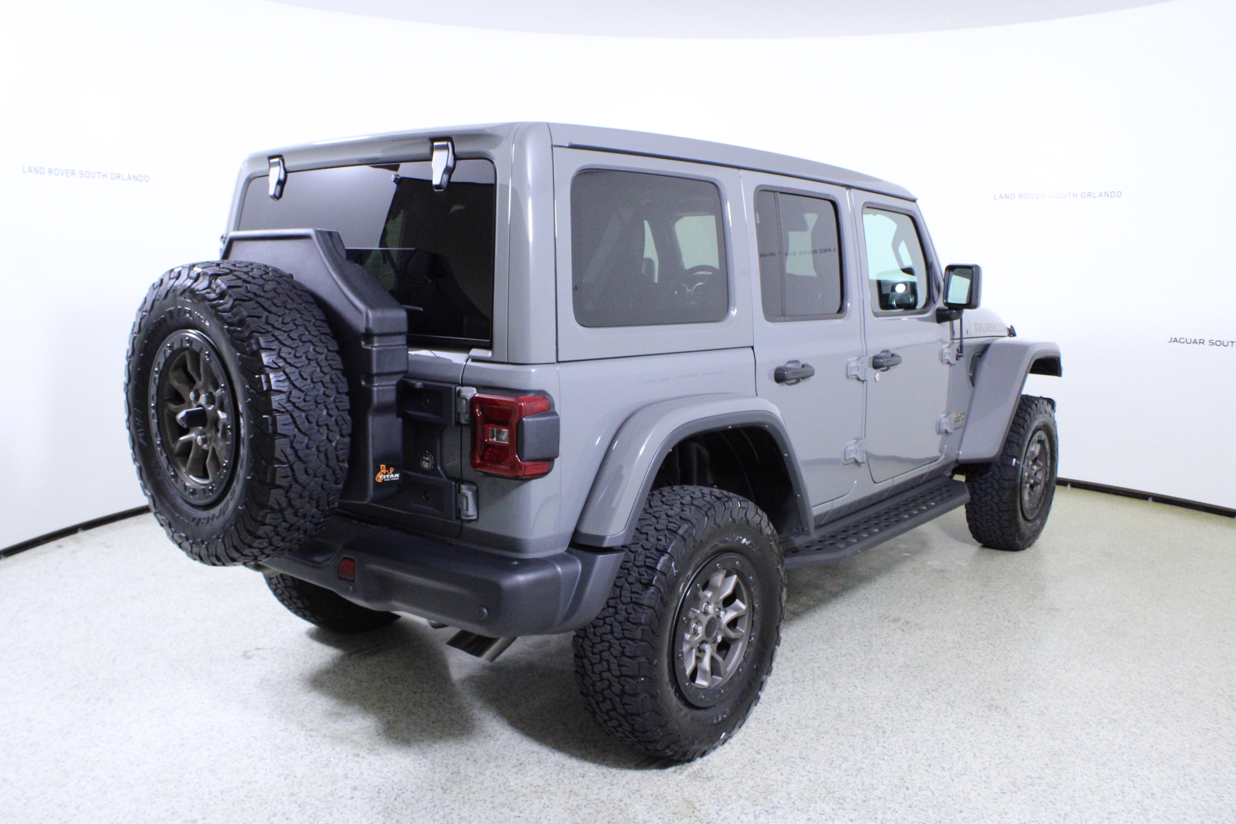 Used 2023 Jeep Wrangler Unlimited Rubicon 392 image 7