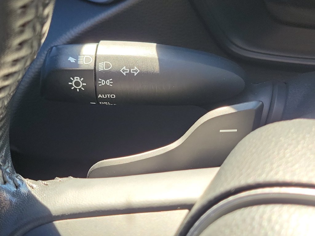Used 2022 Toyota Corolla SE FWD image 11