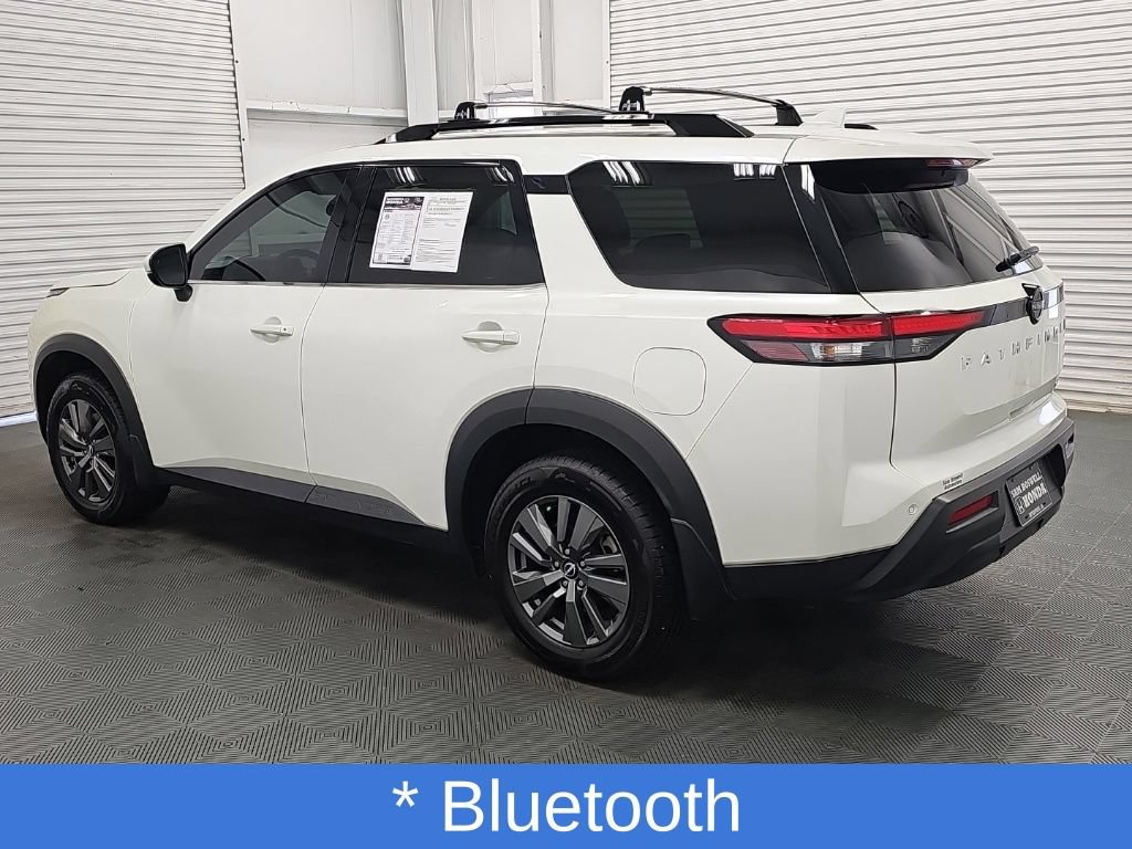 Used 2022 Nissan Pathfinder SV w/ Cargo Package FWD image 7