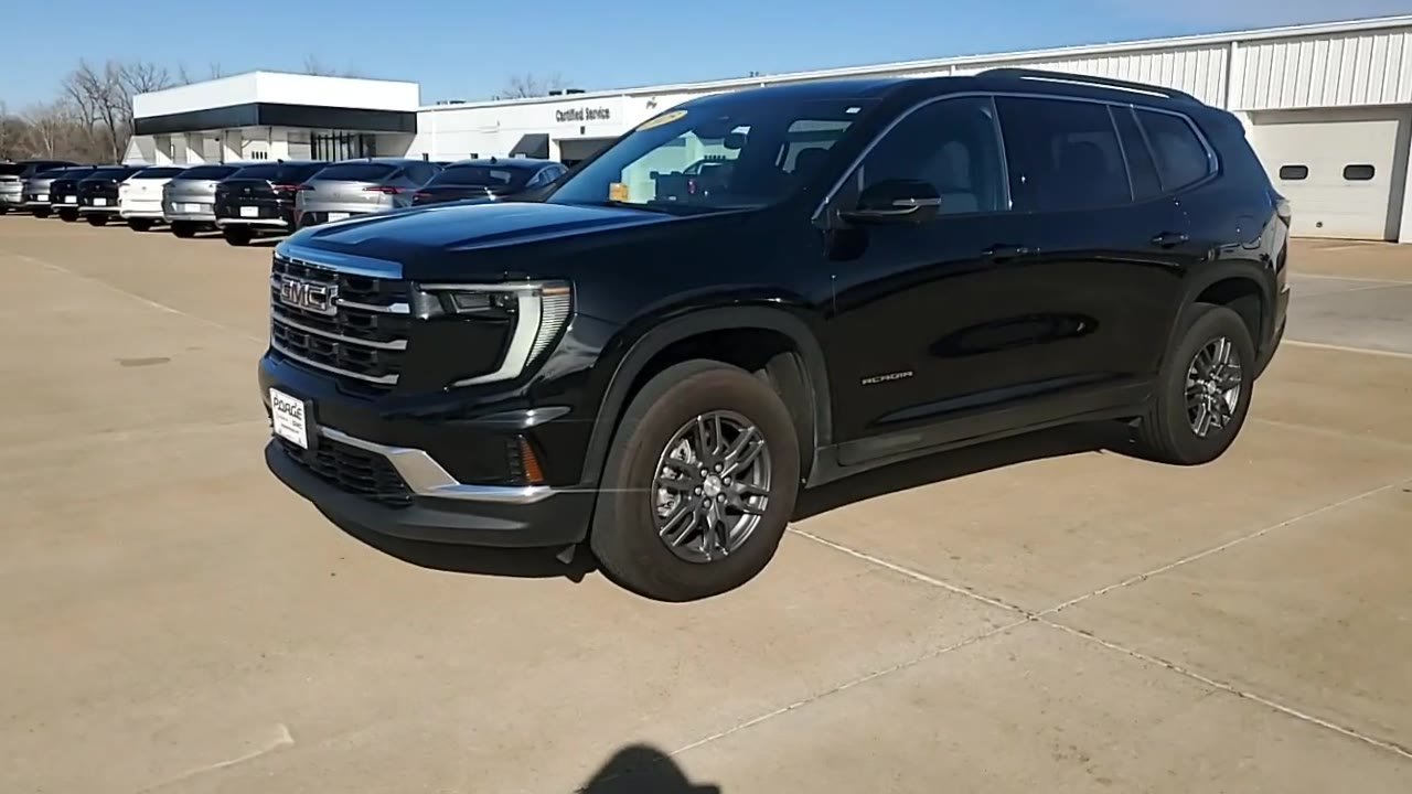 Used 2025 GMC Acadia Elevation AWD/4WD image 4