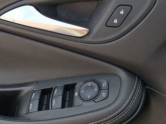 Used 2024 Buick Encore GX Sport Touring w/ Comfort Package image 21