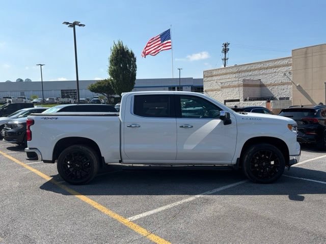 Used 2023 Chevrolet Silverado 1500 LTZ w/ LTZ Premium Package AWD/4WD image 9