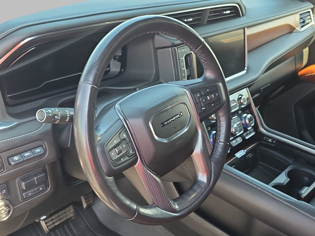 Certified 2023 GMC Yukon XL Denali Ultimate AWD/4WD image 18