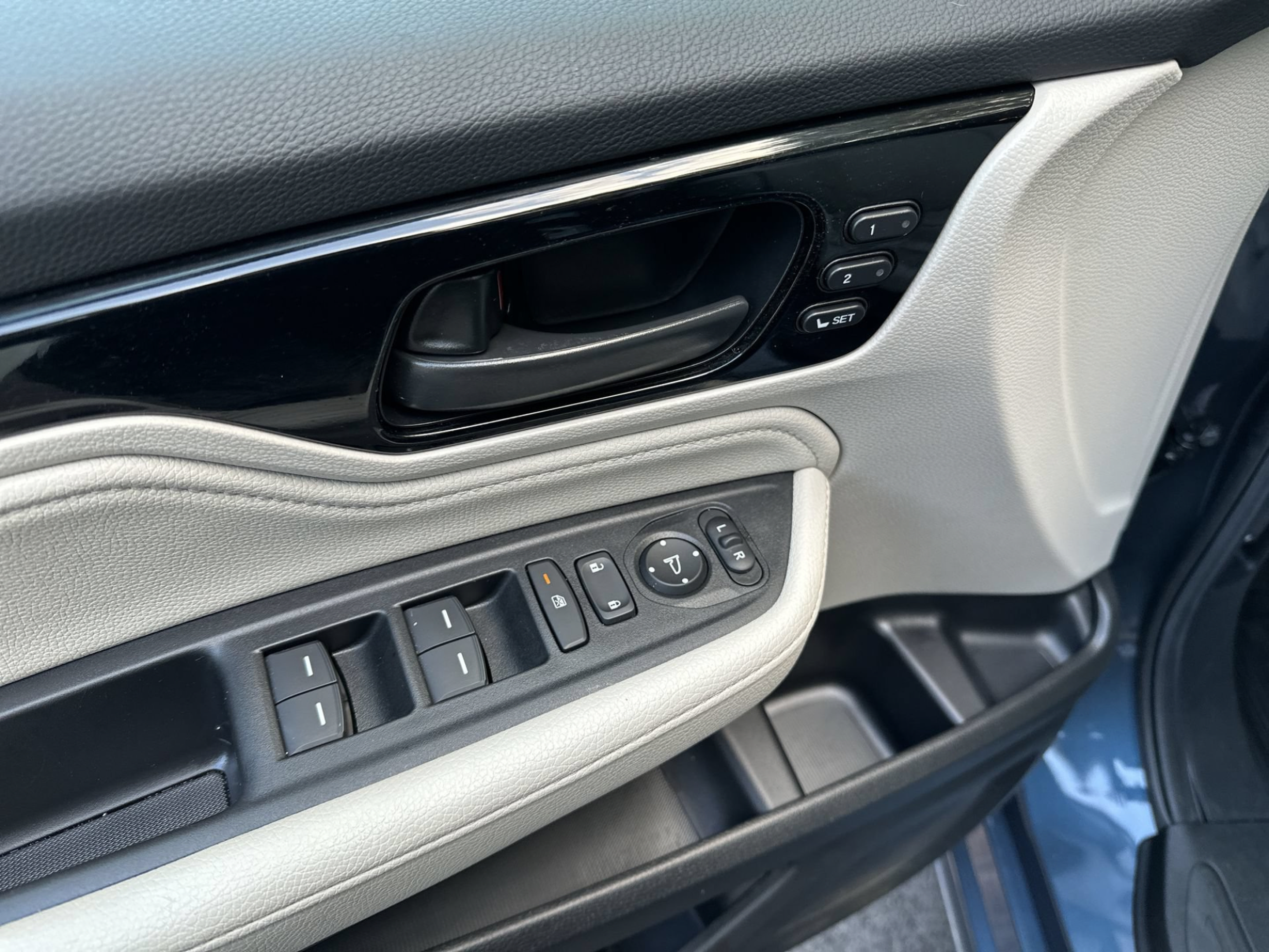 Used 2025 Honda Odyssey Touring image 15