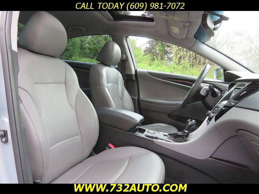 Used 2011 Hyundai Sonata Limited w/ Navigation Pkg 5 FWD image 7