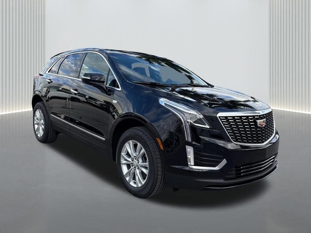 New 2026 Cadillac XT5 Luxury image 3