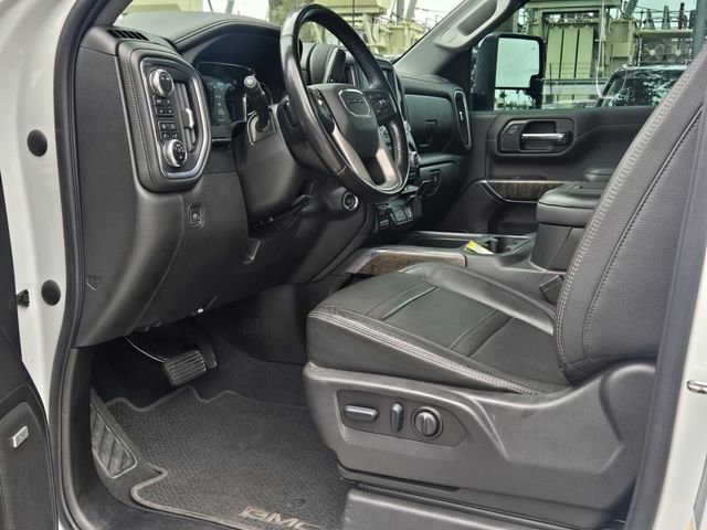 Used 2022 GMC Sierra 3500 Denali w/ Technology Package image 14