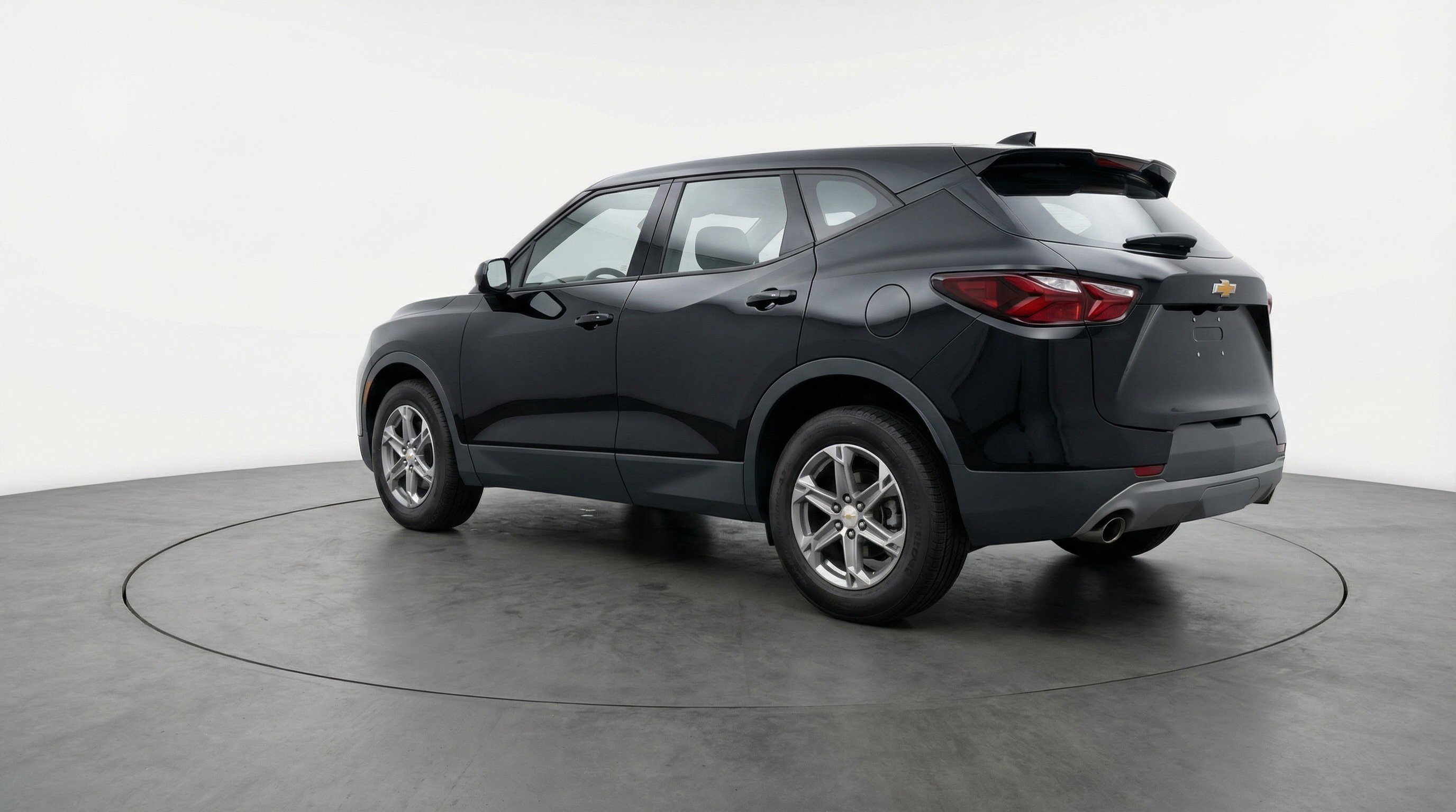 Used 2025 Chevrolet Blazer LT FWD image 6