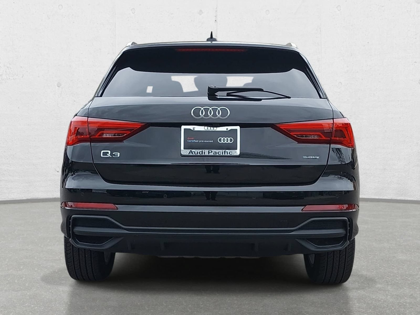 Certified 2025 Audi Q3 2.0T Premium w/ Convenience Package AWD/4WD image 6