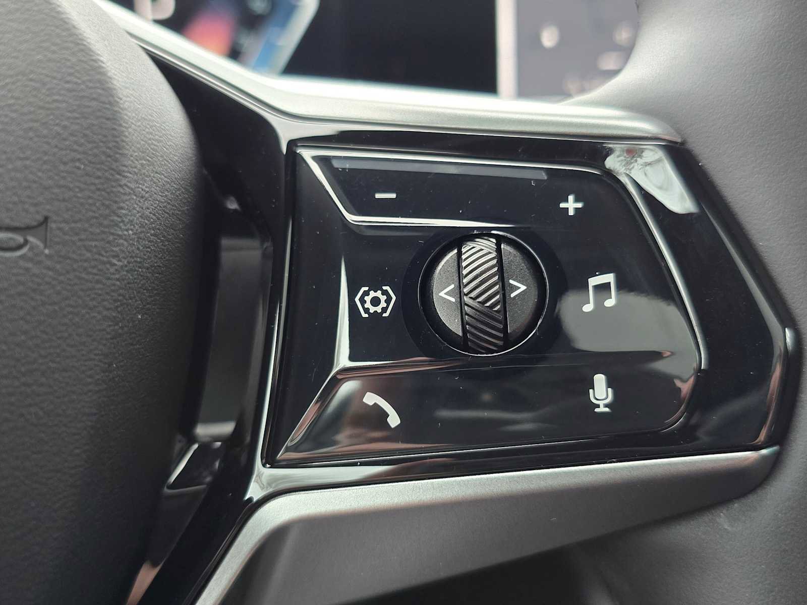 Used 2024 BMW i5 eDrive40i w/ M Sport Package image 35