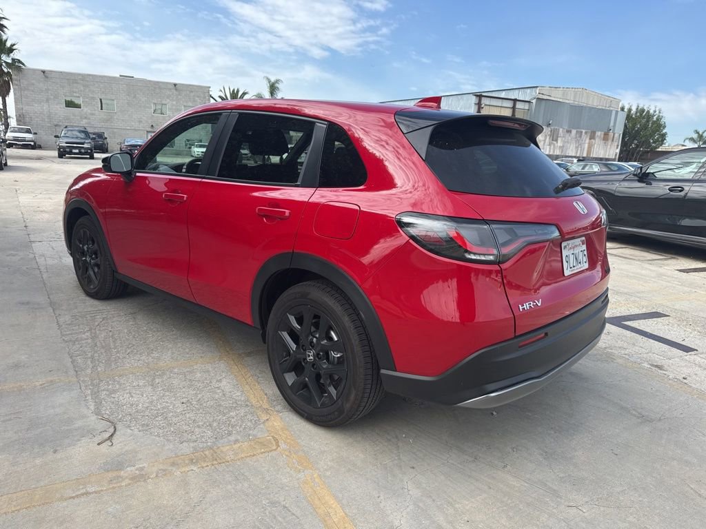 Used 2024 Honda HR-V Sport image 3