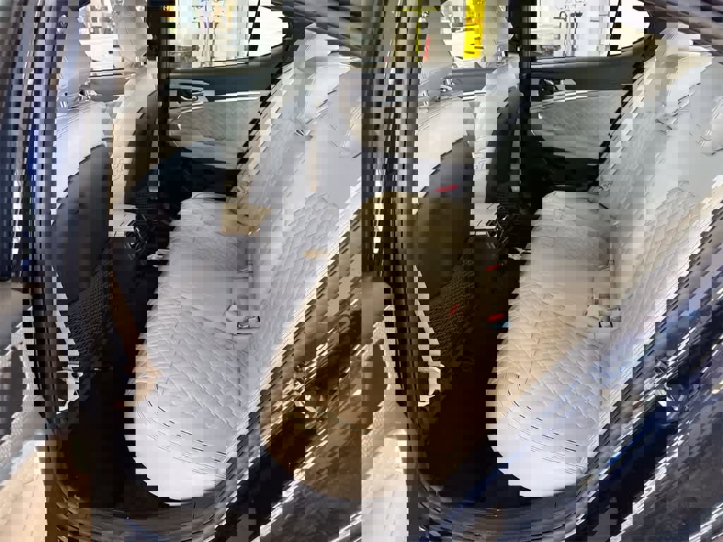 Used 2023 Genesis G70 3.3T w/ Sport Prestige Package image 19