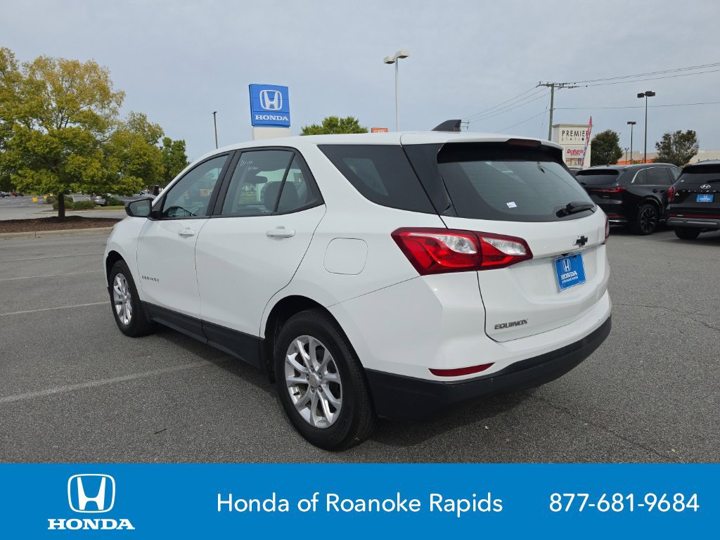Used 2021 Chevrolet Equinox LS FWD image 3
